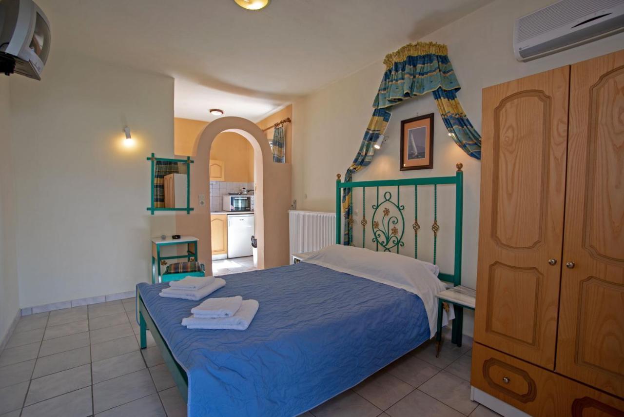Kleoni Club Apartments Toló Kültér fotó