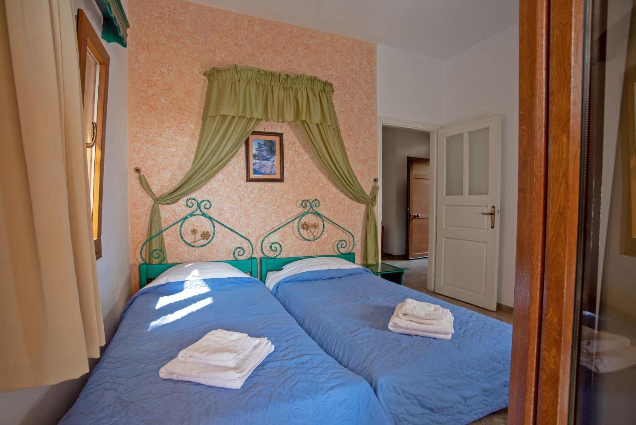 Kleoni Club Apartments Toló Kültér fotó