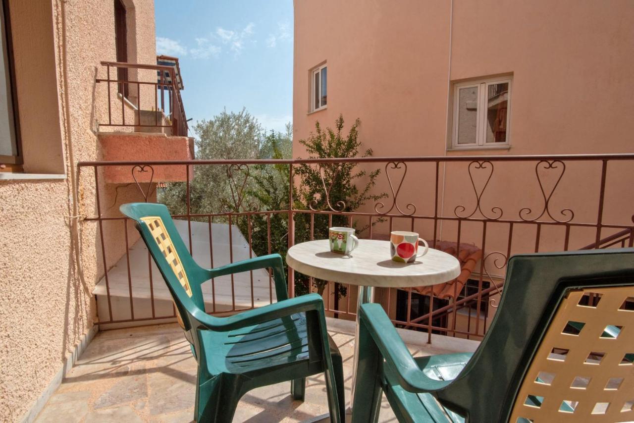 Kleoni Club Apartments Toló Kültér fotó