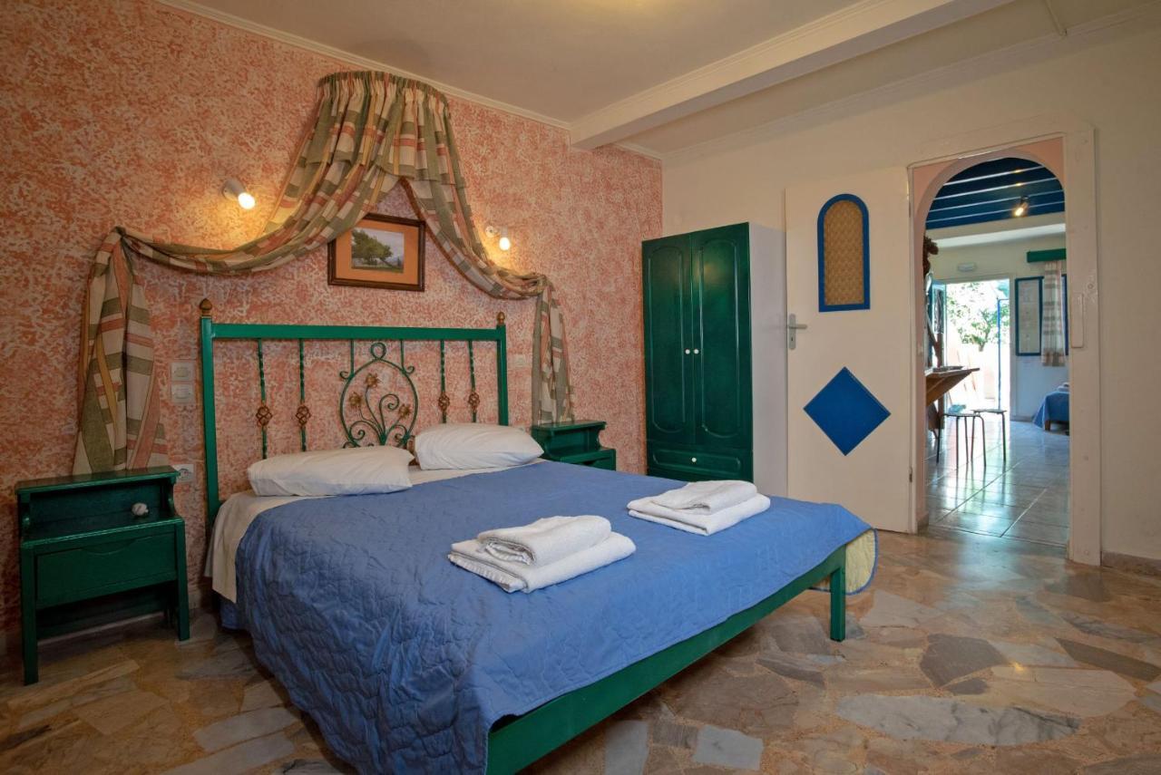 Kleoni Club Apartments Toló Kültér fotó