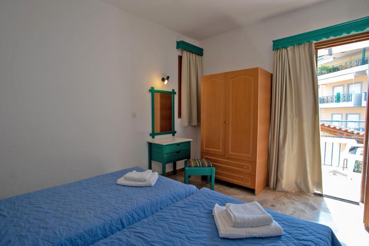 Kleoni Club Apartments Toló Kültér fotó